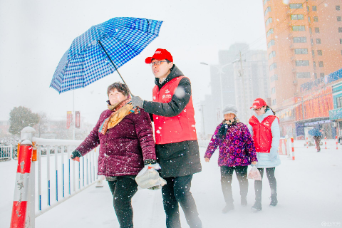 灵璧移动开展情暖冬日党员志愿服务日活动