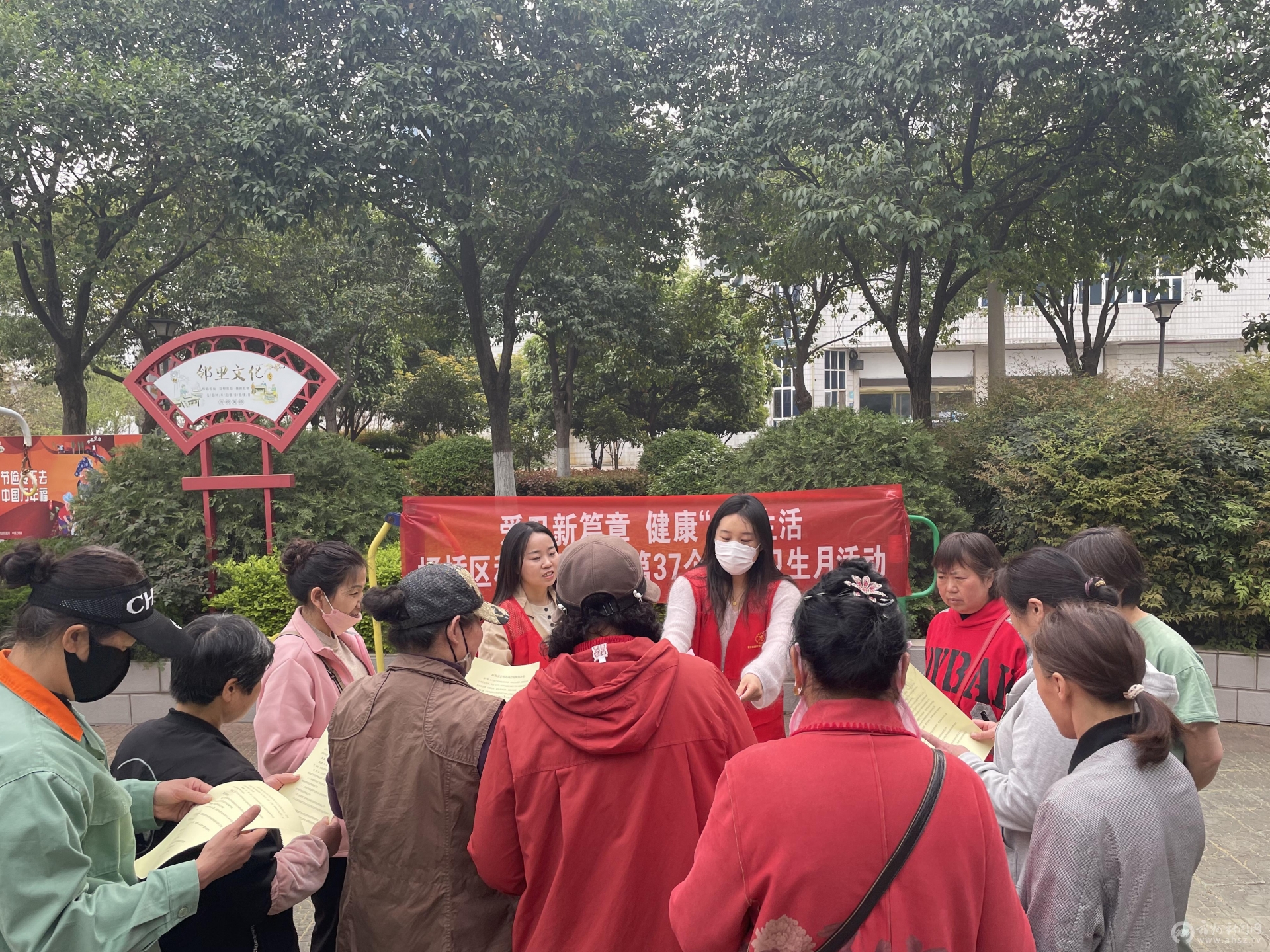 埇桥区科技局开展第37个爱国卫生月活动